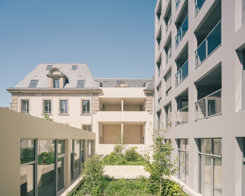 19 Collective Housing Units