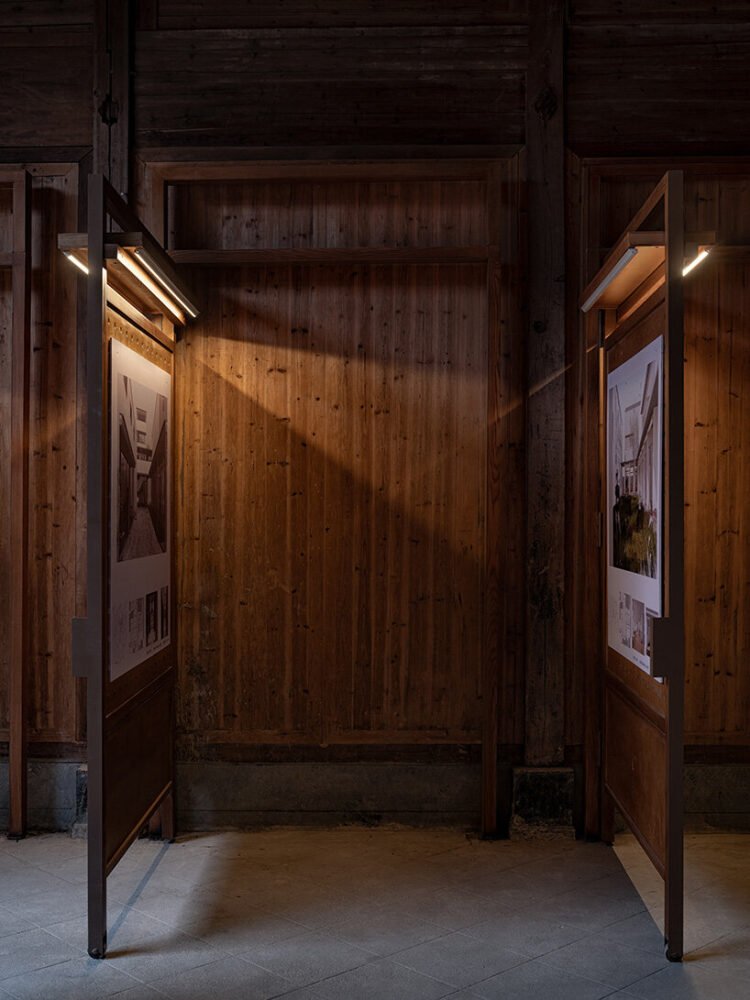 new timber volumes house services while remaining clearly distinct from the historic fabric