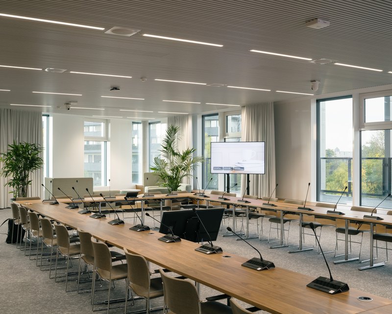 Learning and Innovation Center / evr-Architecten - Interior Photography, Dining room, Table, Chair