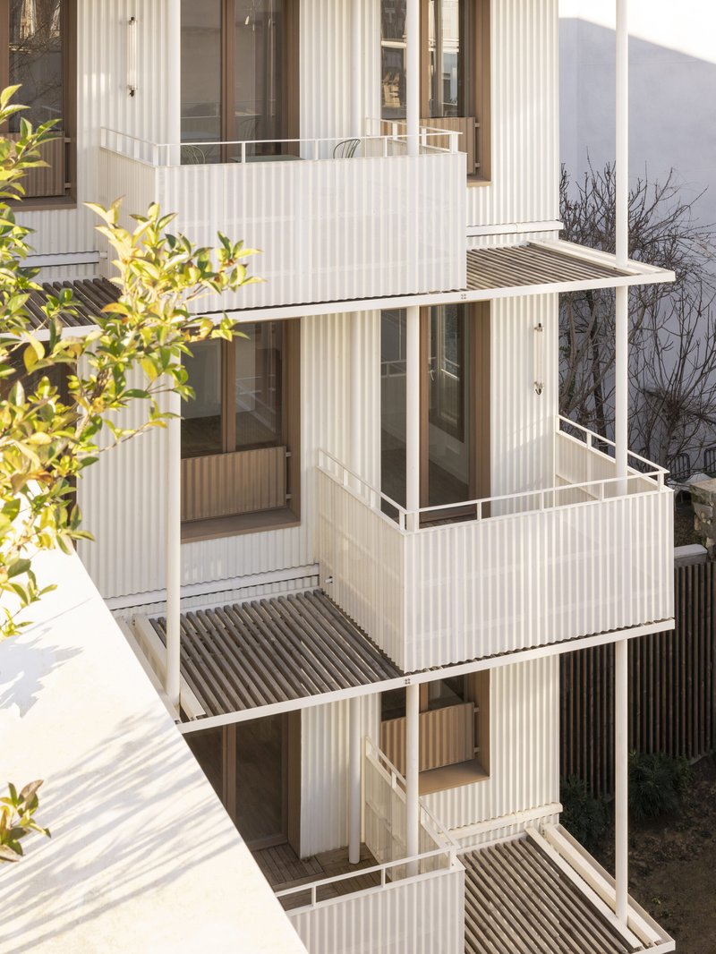 Saint-Denis 44 Housing Units